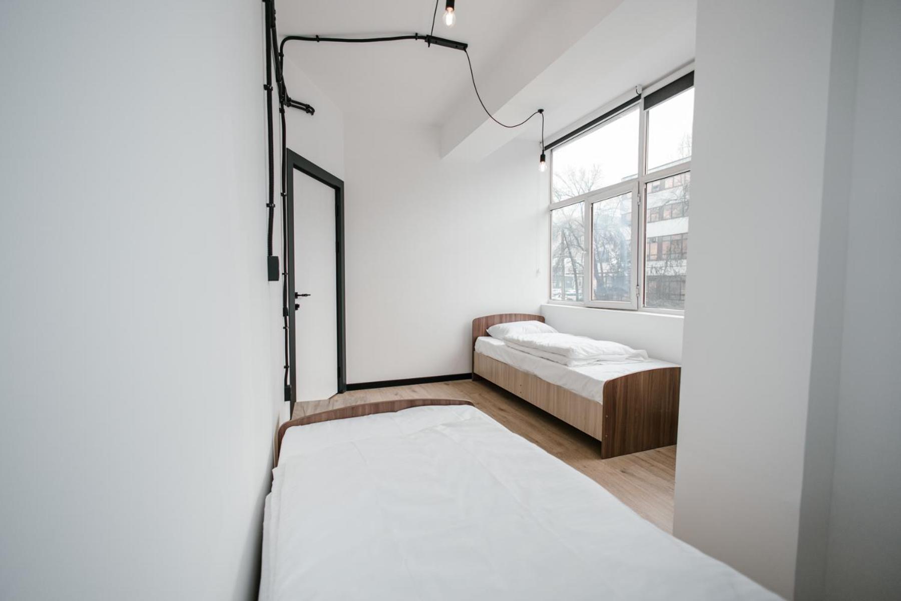 68 Hostel Бишкек Екстериор снимка