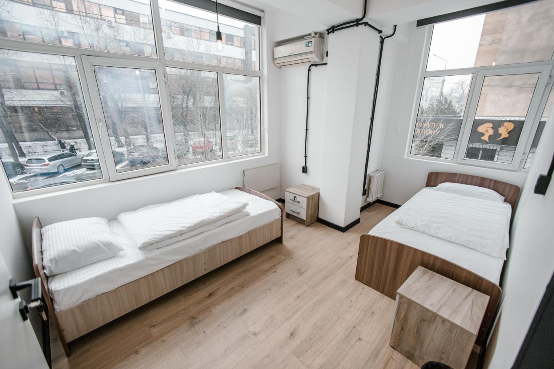 68 Hostel Бишкек Екстериор снимка